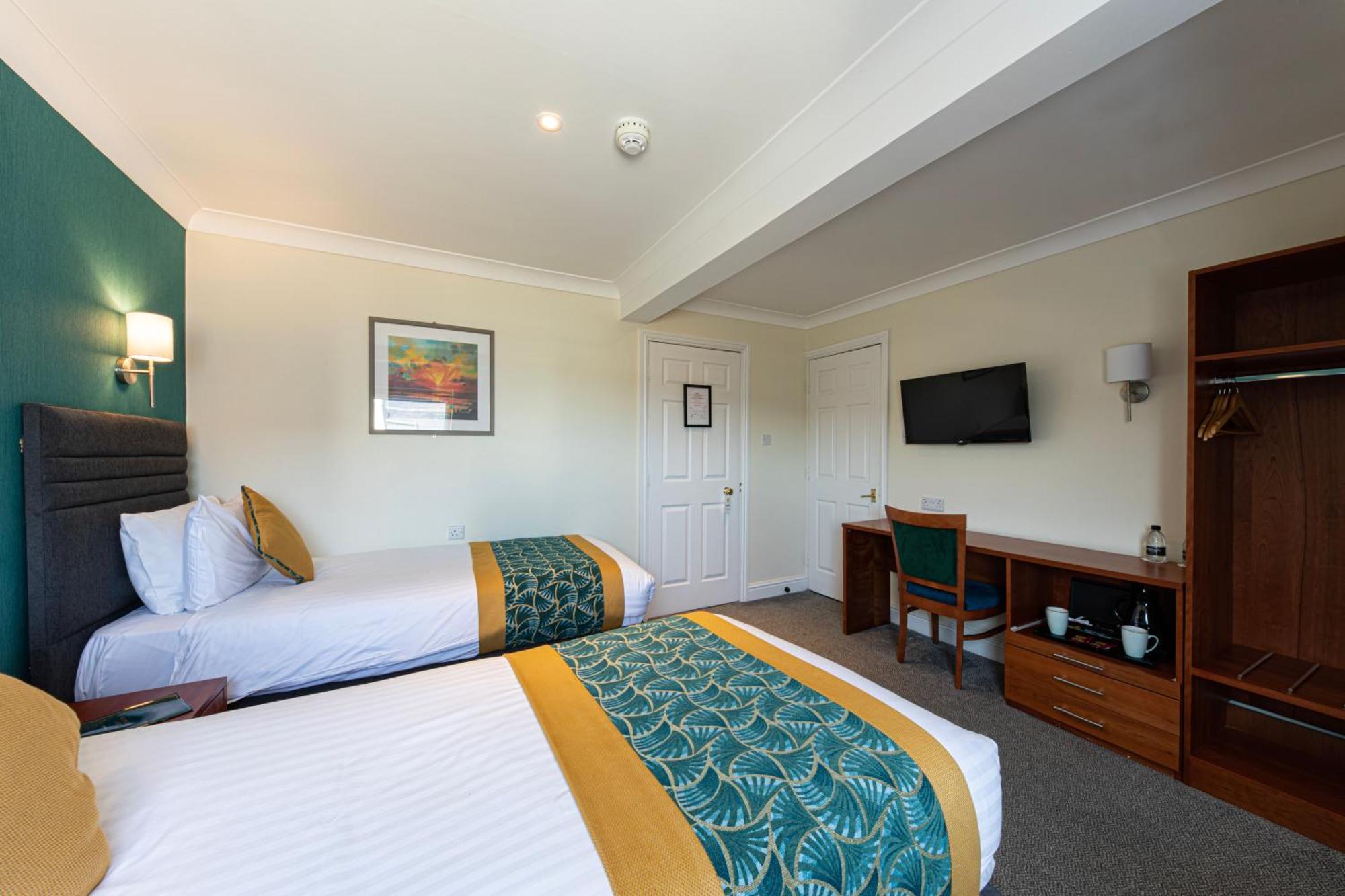 The Beaches Hotel And Spa Prestatyn Bagian luar foto