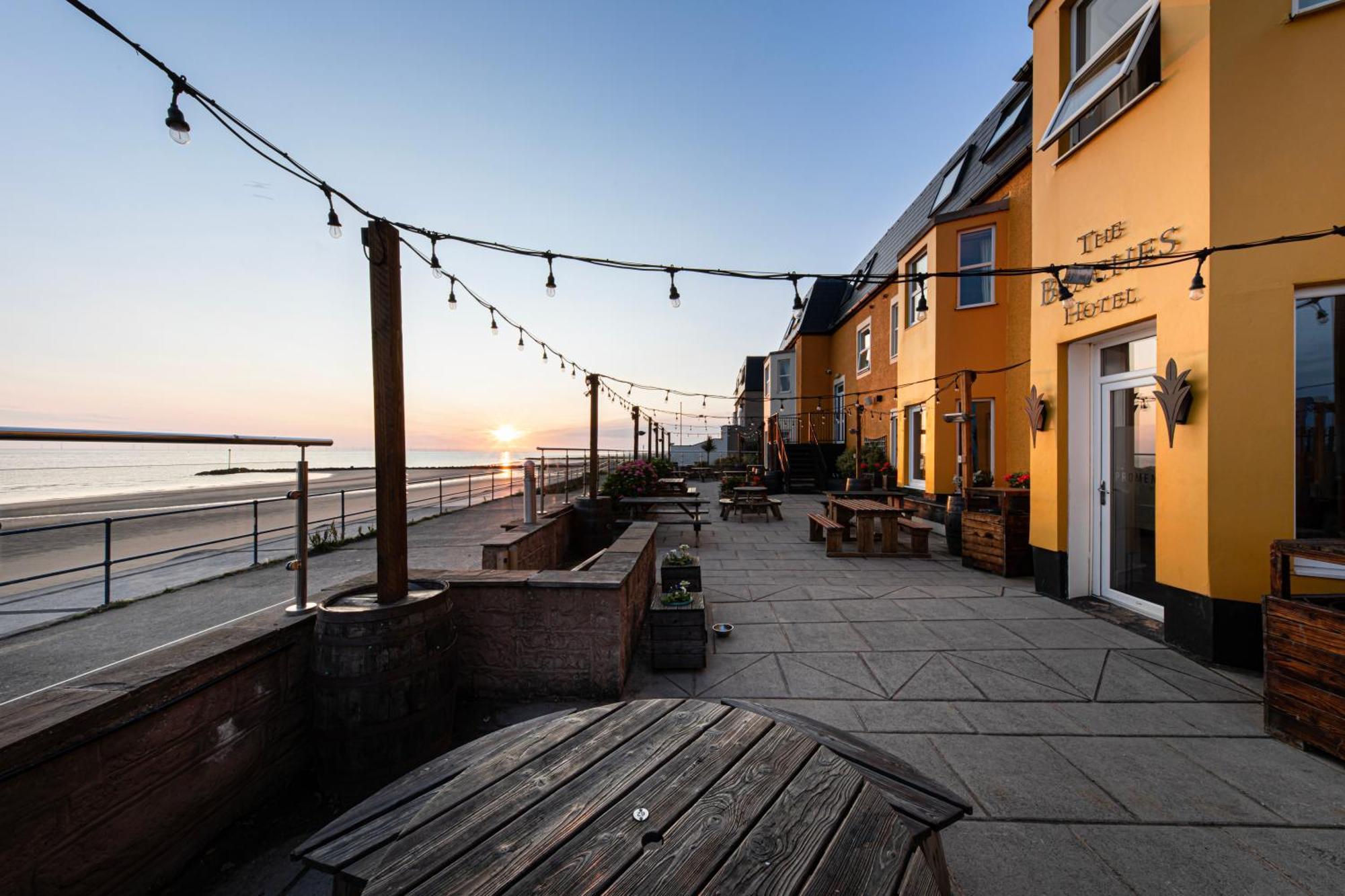 The Beaches Hotel And Spa Prestatyn Bagian luar foto