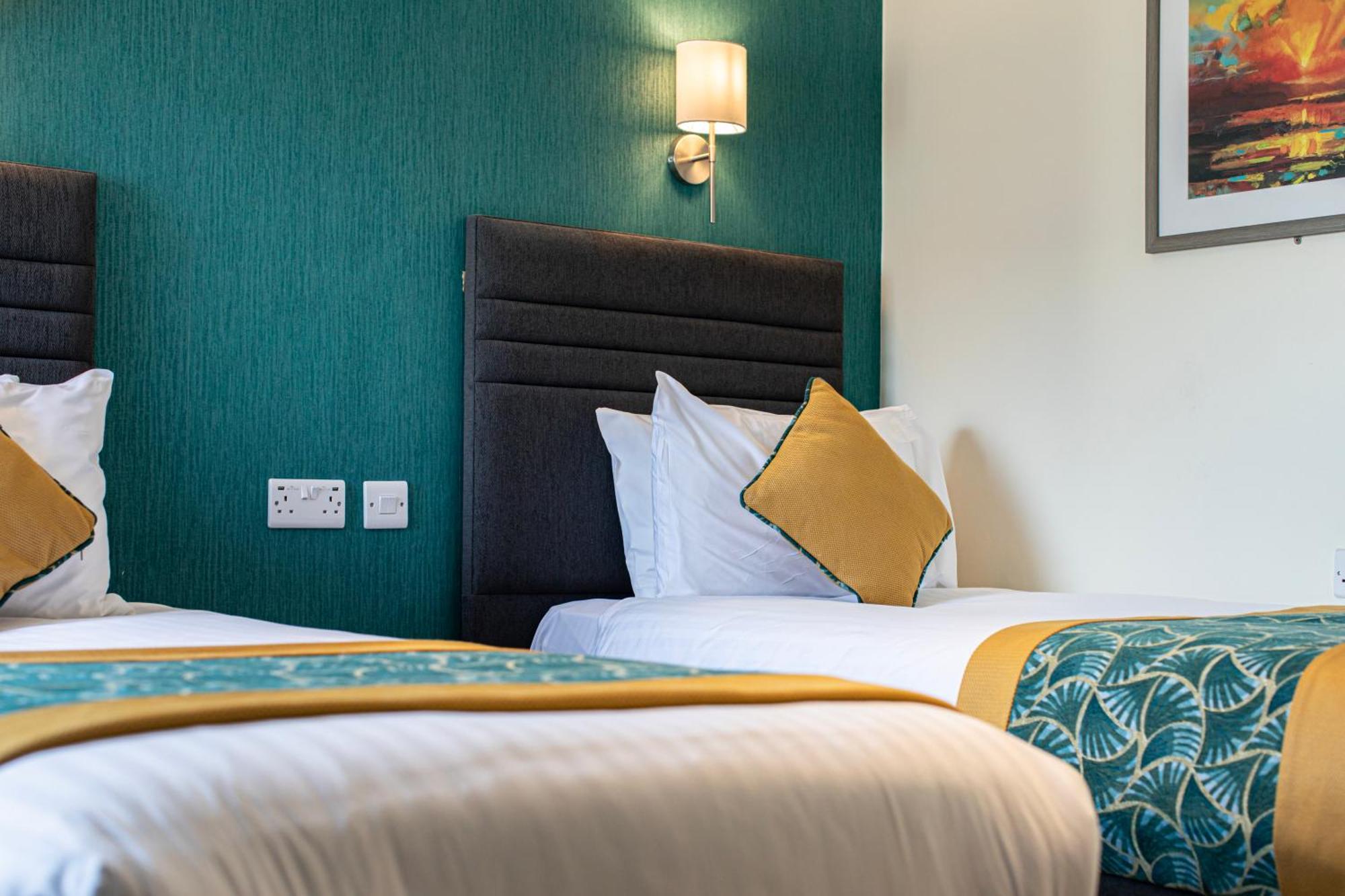 The Beaches Hotel And Spa Prestatyn Bagian luar foto