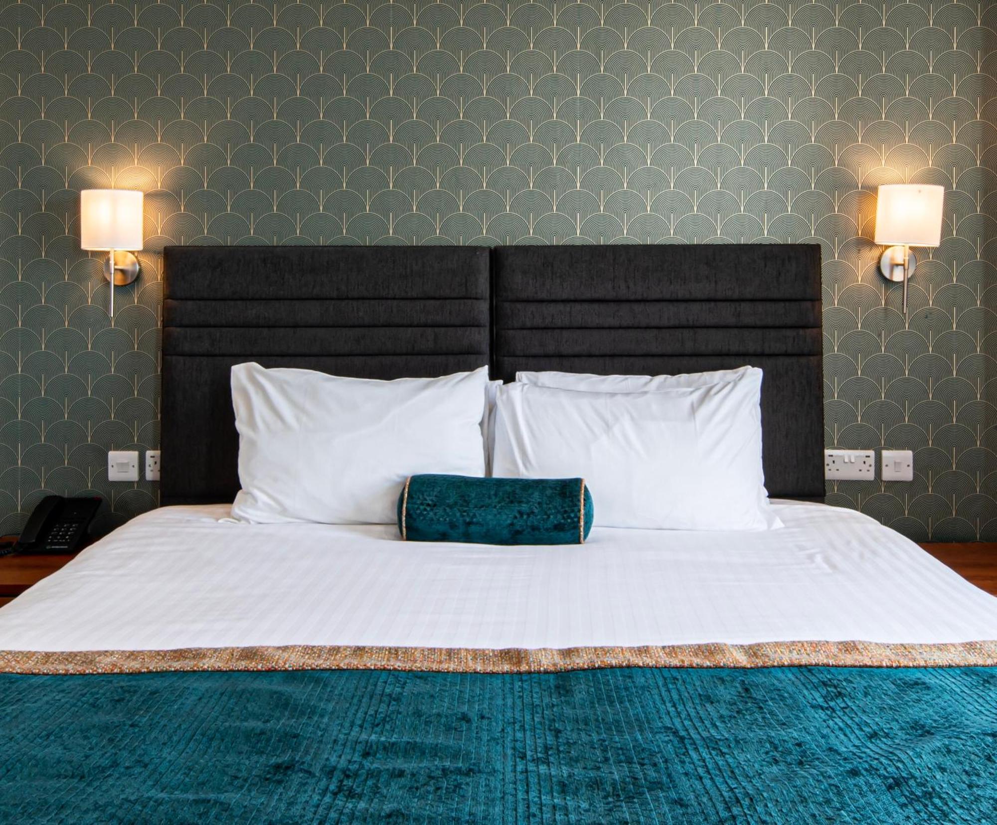 The Beaches Hotel And Spa Prestatyn Bagian luar foto