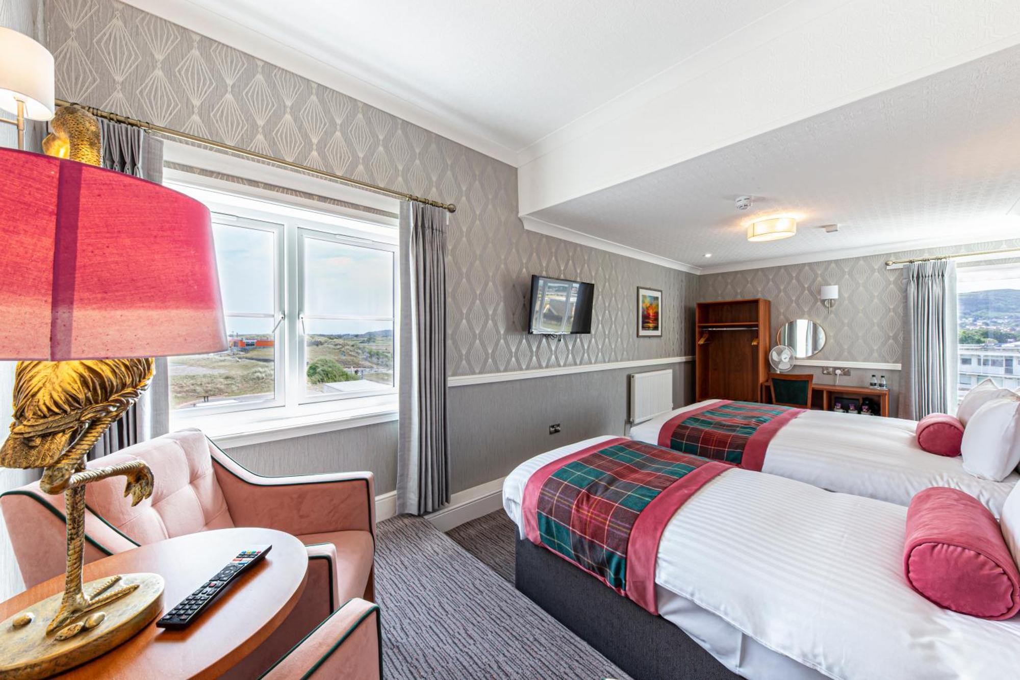 The Beaches Hotel And Spa Prestatyn Bagian luar foto